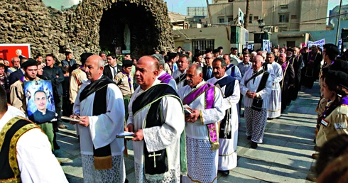 Procesja ku czci Matki Bożej w Bagdadzie 19 grudnia br. odbywała się w cieniu ataku na uczestników Mszy św. w kościele w Mosulu sprzed ponad miesiąca. Brutalnie zamordowano wówczas m.in dwóch księży.