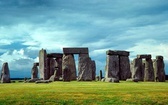 Kamień Ołtarzowy Stonehenge nie pochodzi z Walii!