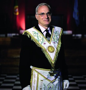 Wielki mistrz Antonio Reis jest jednocześnie politykiem rządzącej Partii Socjalistycznej