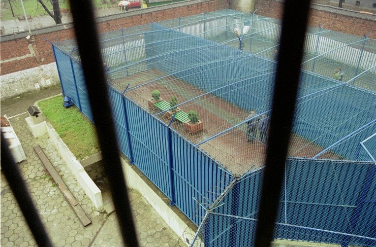 Więźniu, nie chcesz płacić - odpracuj