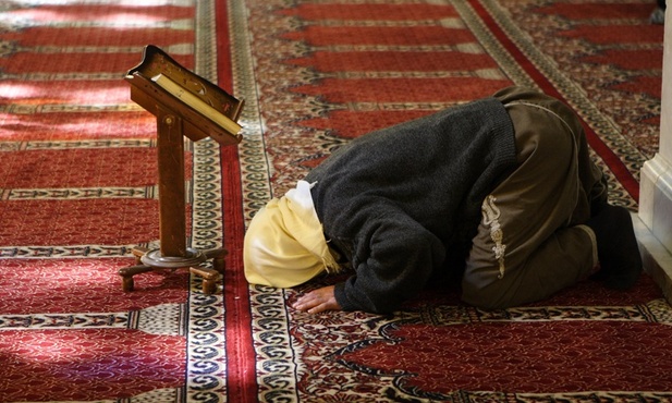 Muzułmanie świętują koniec Ramadanu
