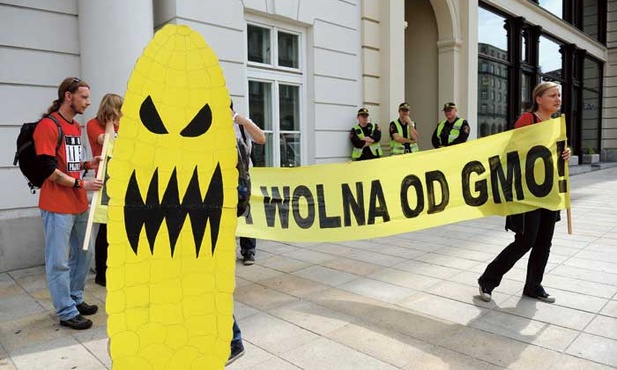  GMO wzbudza ogromne emocje.  Co pewien czas odżywają dyskusje  na ten temat
