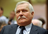 Lech Wałęsa nie przyjmuje litewskiego odznaczenia