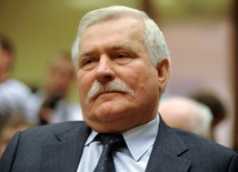 Lech Wałęsa nie przyjmuje litewskiego odznaczenia