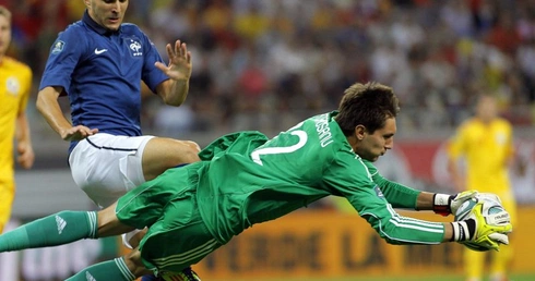 Rumunia: Zmienił treść hymnu, został ukarany