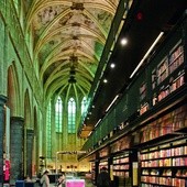 Zachodnie społeczeństwa odwracają się od wiary w Chrystusa. Dlatego możliwe było zamienienie kościoła w Maastricht (Holandia) na księgarnię.