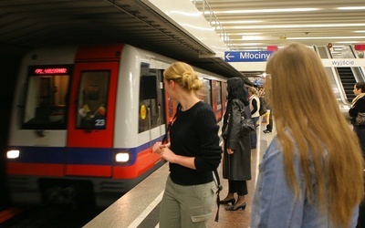 Warszawa: Wypadek w metrze