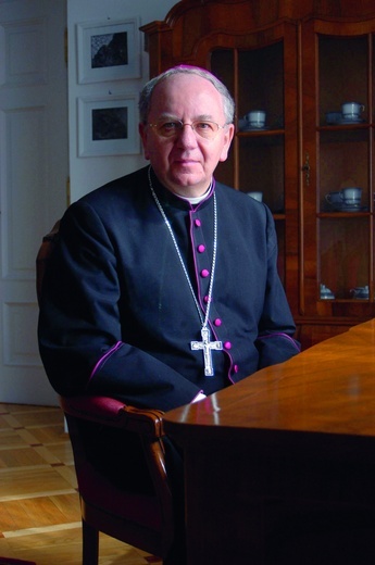 Bp Stanisław Budzik