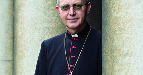Bp Piotr Libera