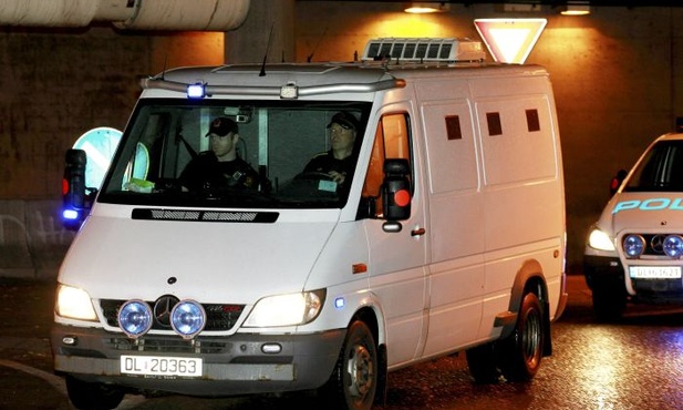 Sąd przedłużył areszt Breivika