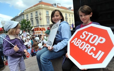 Pikieta ws. „Dużej książki o aborcji”