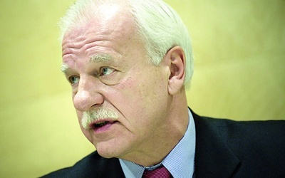 Andrzej Olechowski