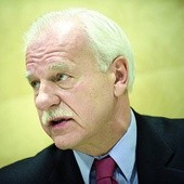 Andrzej Olechowski