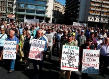 Grecja - Demonstranci zablokowali ministerstwa