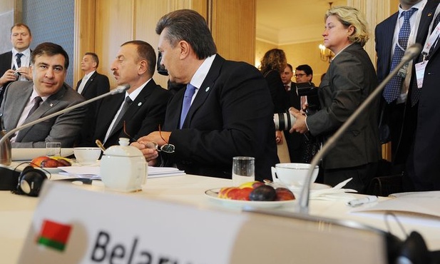 Labiedźka: to reakcja na szczyt