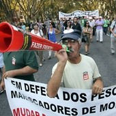 Portugalia: Pierwsze wielkie demonstracje