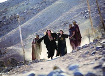 W roli Maryi, matki Jezusa, wystąpiła Penelopa Wilton, a  Marię Magdalenę zagrała Paloma Baez.