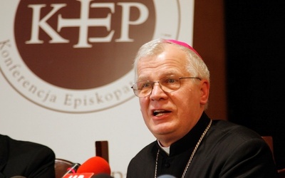 abp Józef Michalik