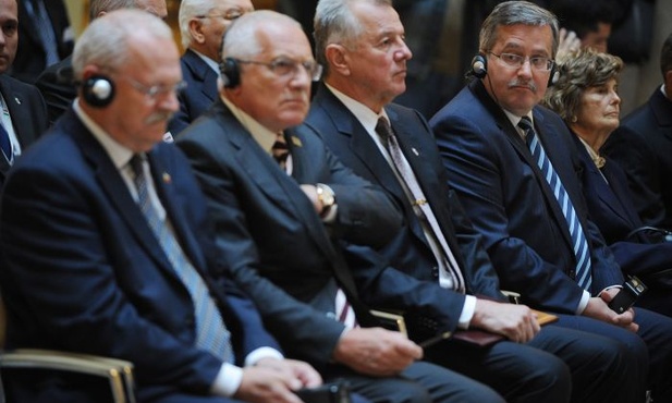 W kryzysie trzymać się razem