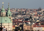 Czechy: Lobby LGBT ingeruje w szkolnictwo, rodziny się bronią