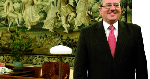 Marszałek Sejmu Bronisław Komorowski od pół roku blokuje prace nad projektami ustaw bioetycznych.