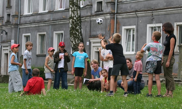 W środę dzieci kibicują za darmo