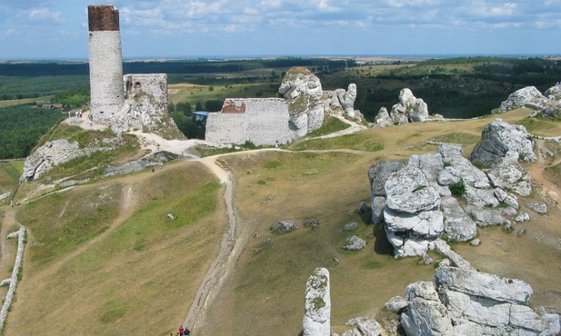 Jura Krakowsko-Częstochowska. Zamek Olsztyn