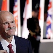 Premier Papandreu zgodził się na rząd przejściowy