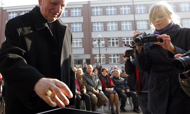 Katowice: Abp Zimoń w Alei Gwiazd
