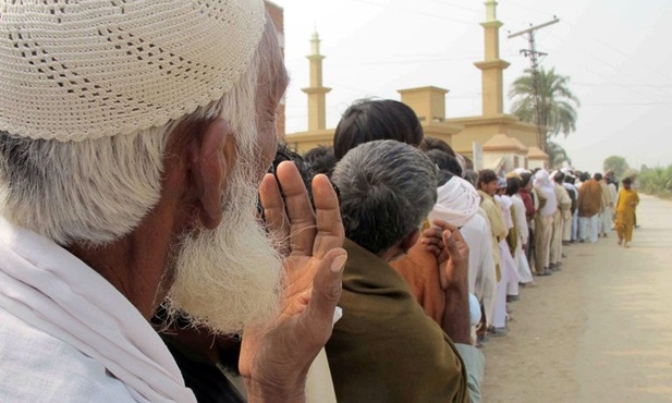 Porwali, torturowali, kłamali o przejściu na islam