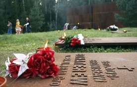 Krewni ofiar Katynia: nie chcemy pieniędzy