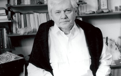 Wiele utworów napisanych przez Zbigniewa Herberta  nie weszło  do tomów  jego wierszy.