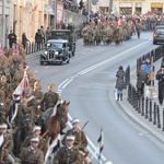 Defilada historyczna w Warszawie