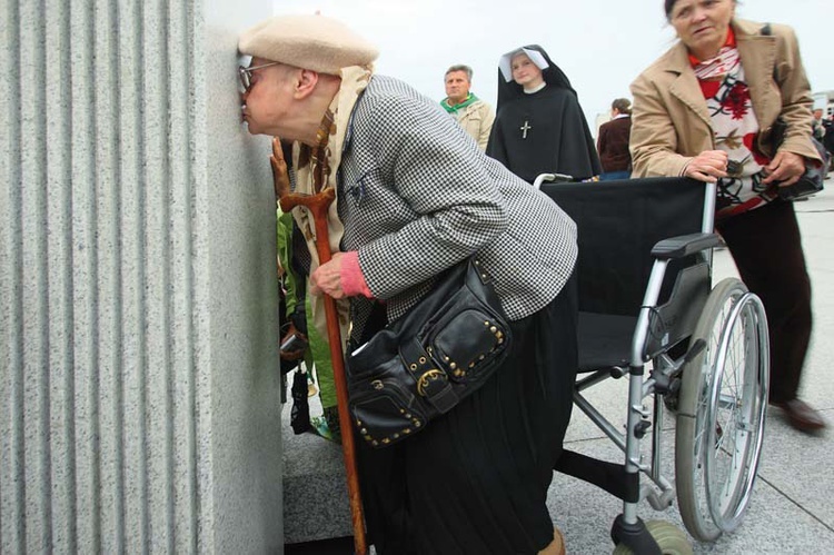 Czuwanie w 30. rocznicę papieskiej pielgrzymki