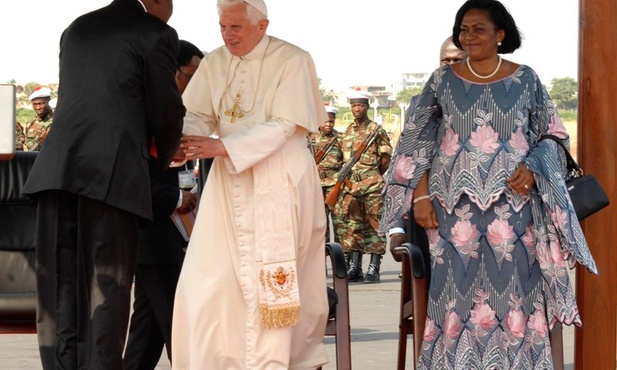 Powitanie papieża w Kotonu