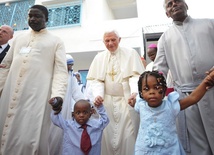 Papież wezwał Benin do ewangelizacji