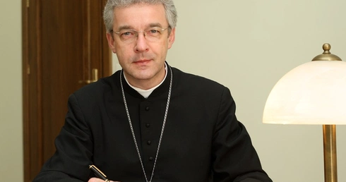 Bp Wiesław Lechowicz