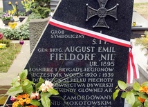 Symboliczny grób gen. Emila Fieldorfa