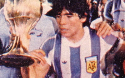Maradona do Pelego: wziąłeś złe leki...