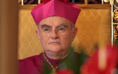 Abp Hoser: Nadzieją w depresję