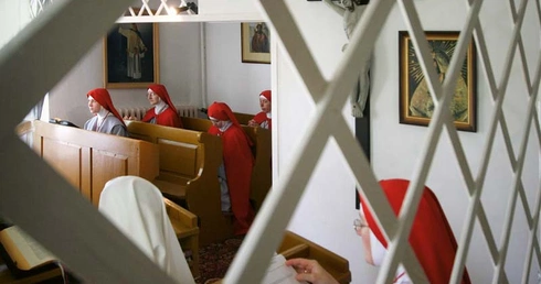 Księża specjalnej troski