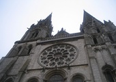 Chartres: Nowe freski w katedrze