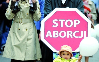 Europarlament promuje aborcję