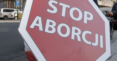 Szokujące dane nt. aborcji wśród nastolatek