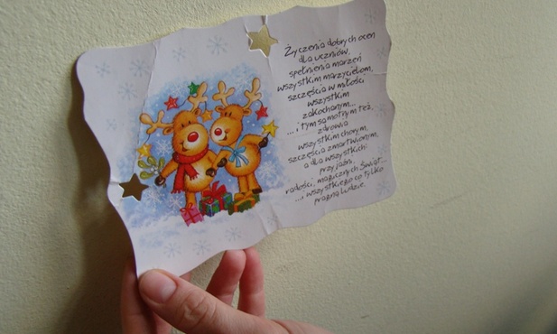 Łódź: Udają Caritas i wyłudzają pieniądze