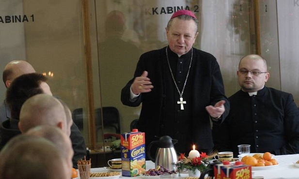 Bp Kusz odwiedził chorych psychicznie