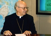 Synod Biskupów 2015: będzie kolejny kwestionariusz