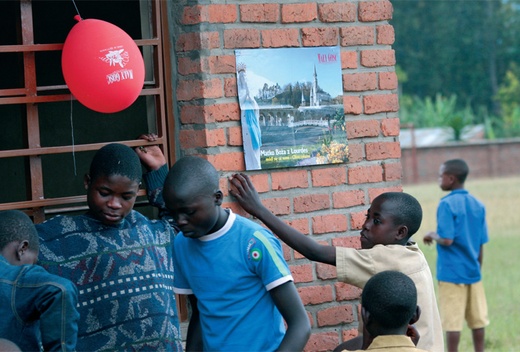 Szkoła w Rwandzie wyremontowna