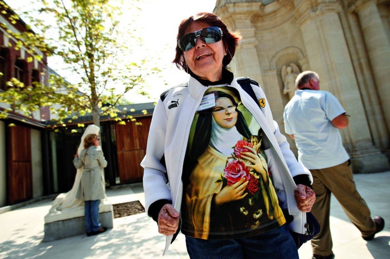 Droga usłana różami