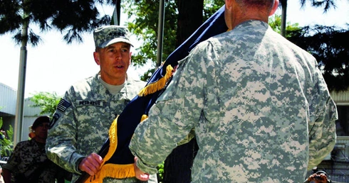 Petraeus przejął dowodzenie